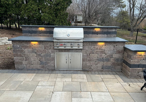AUDREYOUTDOORKITCHEN_NOLUCY.jpg