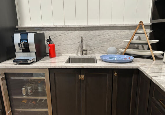 GRANITE_BARTOP.jpg