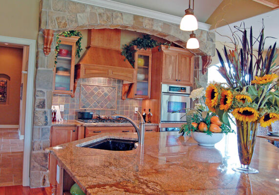 WINFIELD2006PARADE_KITCHEN3.jpg